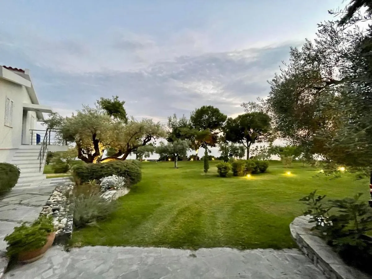 Вилла Dream Sea Front Summer Vila Агия-Параскеви